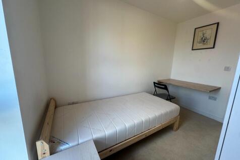 2/F bedroom 5