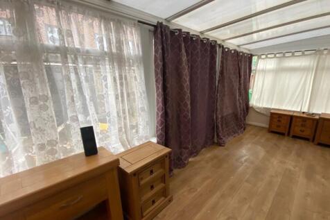Bed 1 Sunroom