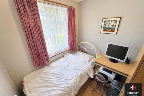 Bed4.jpg