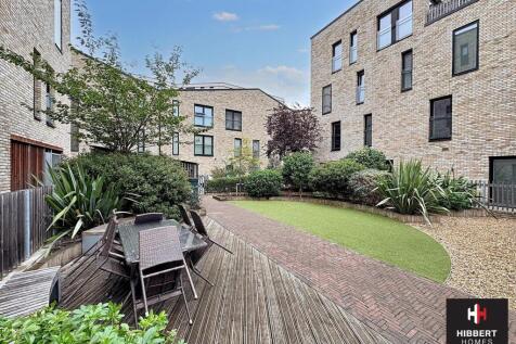 COMMUNAL GARDEN