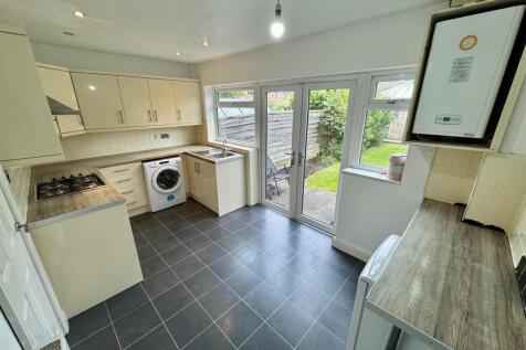 A71Kitchen....jpg