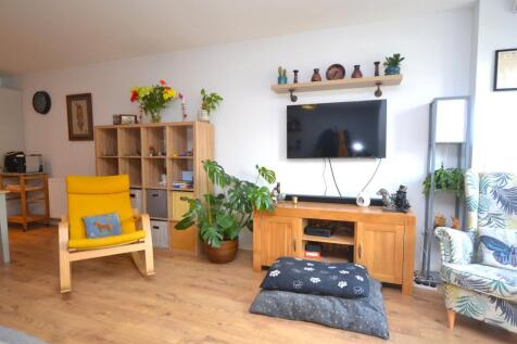 Property Image 4