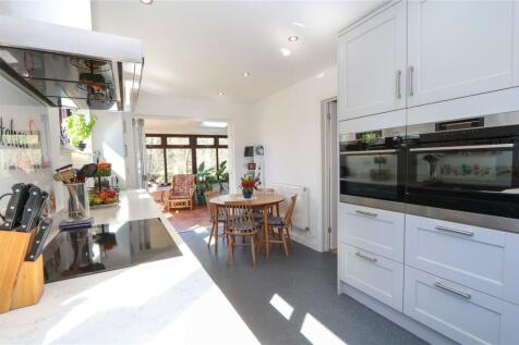 Kitchen/Breakfast Rm