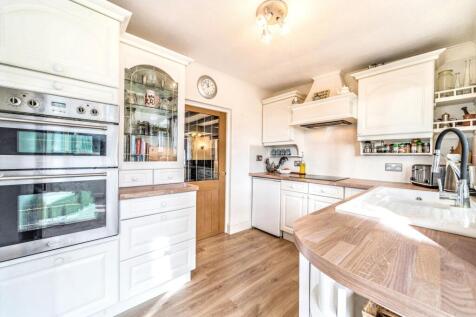 Cottage Kitchen