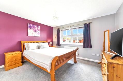 Master Bedroom With En-Suite