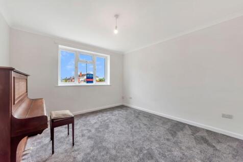 Reception Room / Downstairs Bedroom