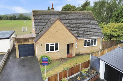 40 Woodbury Road North