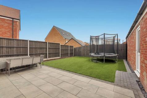 Garden &amp; Entertainment Patio