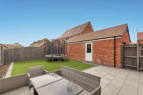 Garden &amp; Entertainment Patio