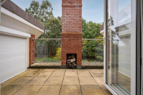 8 Montague Park-19.jpg