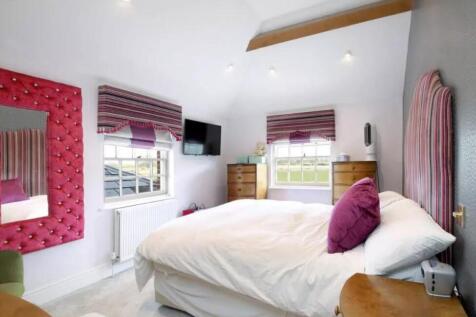 bed 3.jpg