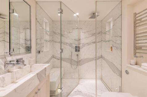 Flat 2, 11 Cadogan Square Hi-12.jpg