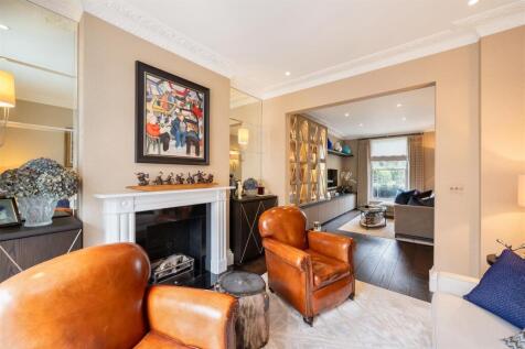 2 Ovington Street Hi-3.jpg