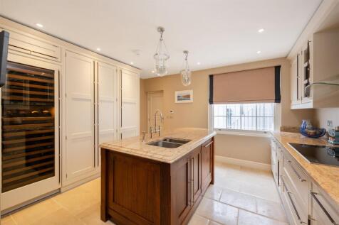 2 Ovington Street Hi-15.jpg