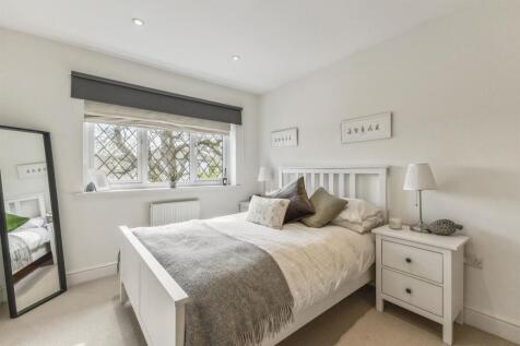 89601_1B Mytchett Road Mytchett(16)_low.jpg