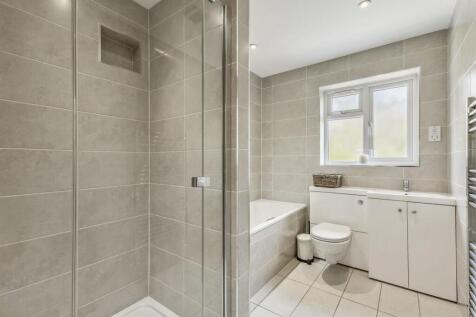 89601_1B Mytchett Road Mytchett(20)_low.jpg