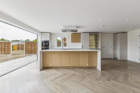 93575_Plot 2 The Squirells North St(6)_low.jpg