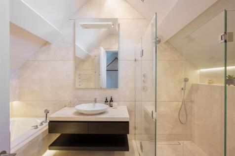 Flat A, 54 Cadogan Square Hi-25.jpg