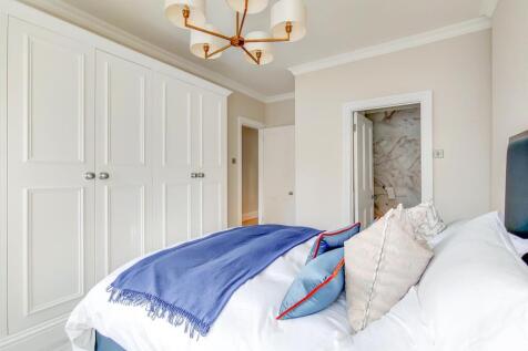 4_Master Bedroom-0.jpg