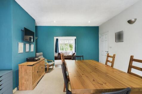 Dining Room.jpg