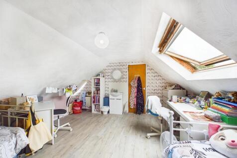 Loft Room 2.jpg