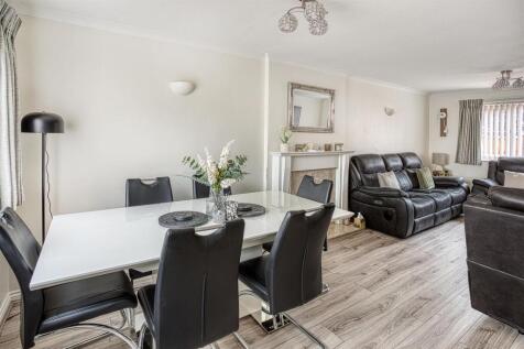 2025-10-01 10.53.35-3_HDR.jpg