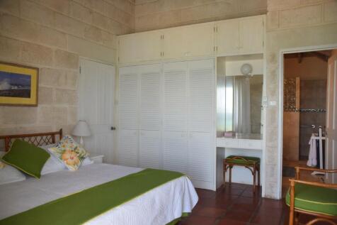 Bed 1 with ensuite