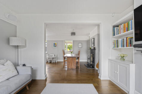 Sitting/Dining Room