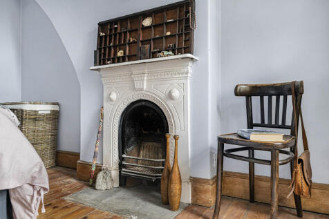 Fireplace Bedroom 1