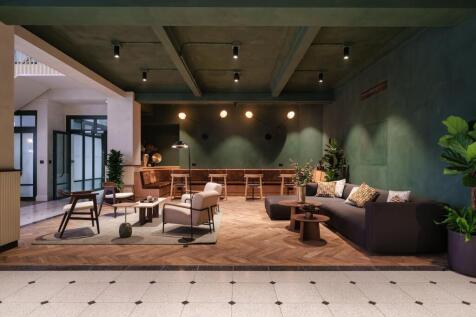 Karrev_Sunlight House_7R59516Edit.jpg