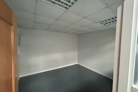 9 TPR Office 2.jpg