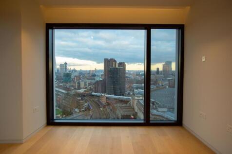 View Waterloo stn reception window.jpg