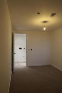 Bedroomm2.JPG