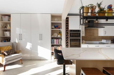 Kitchen / Dinning Room