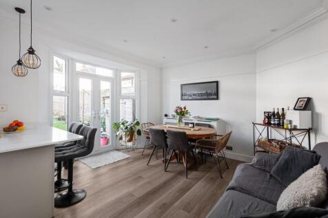 Family Room/Diner
