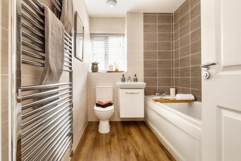 Two en-suites and the main family bathroom