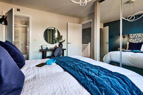 Main bedroom suite complete with en-suite