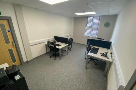 3 Person Office