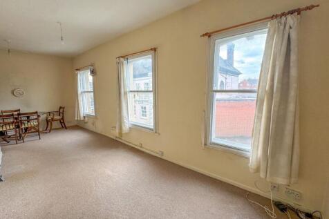 128 Long Street - Image-12.jpg