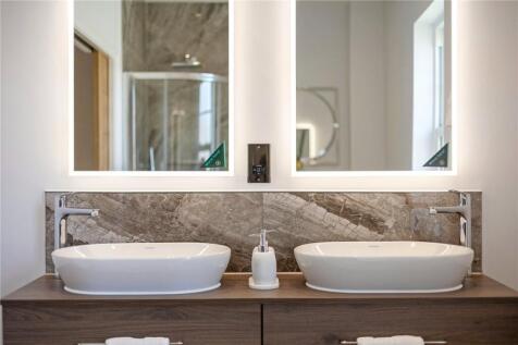 Example Ensuite