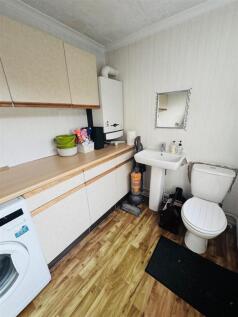 Utility Room w.c