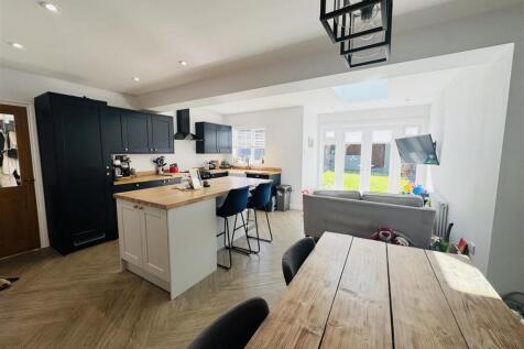 Kitchen Diner Living Space