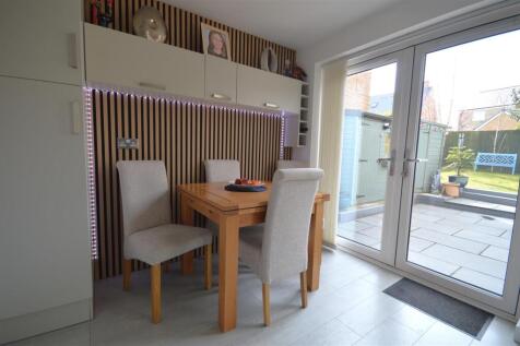 kitchen/breakfast room