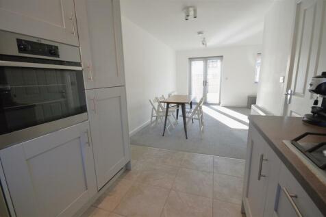 kitchen/breakfast/living space