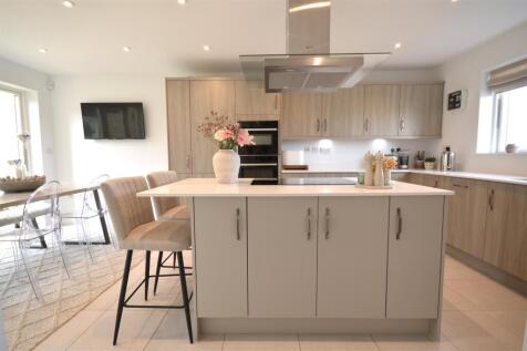 kitchen/family room
