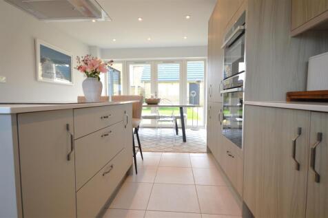 kitchen/family room