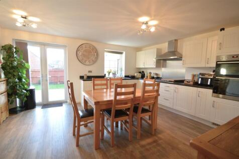 kitchen/family room