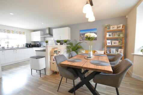 kitchen/family room