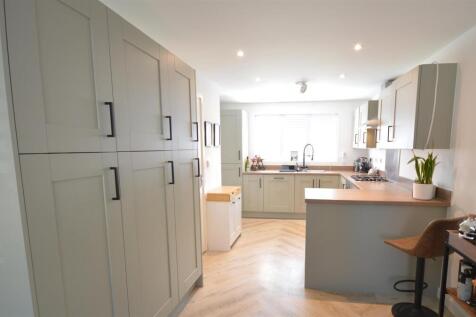kitchen/breakfast rom