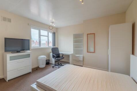 bedrooms 1.jpg
